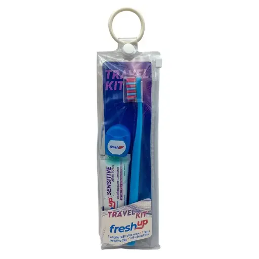 [45192] Travel Kit: Cepillo+Hilo+Pasta Sensitive FreshUp 1un